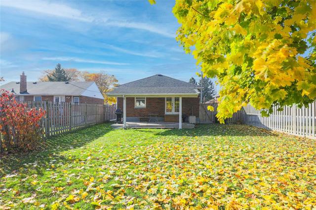 303 Cadillac Ave S, House detached with 2 bedrooms, 2 bathrooms and 4 parking in Oshawa ON | Image 26