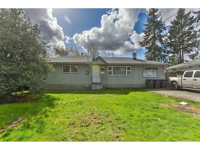 13472 71 Avenue, House detached with 3 bedrooms, 1 bathrooms and null parking in Surrey BC | Image 1