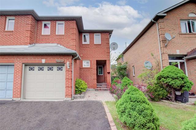 5660 Cortina Cres, House semidetached with 3 bedrooms, 3 bathrooms and 3 parking in Mississauga ON | Card Image
