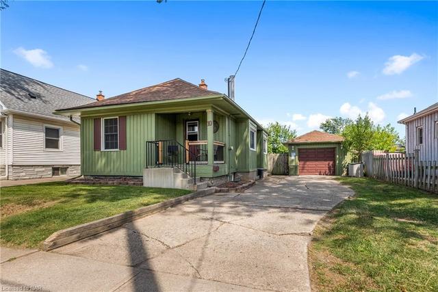 10 Currie Street, House detached with 3 bedrooms, 2 bathrooms and 5 parking in St. Catharines ON | Image 4