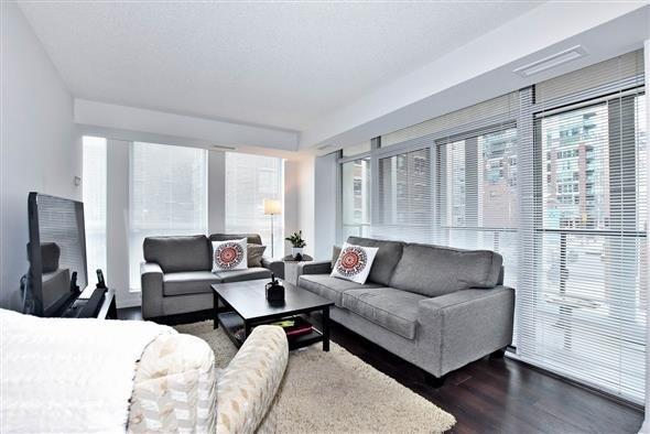 206 - 400 Adelaide St E, Condo with 2 bedrooms, 2 bathrooms and 1 parking in Toronto ON | Image 8