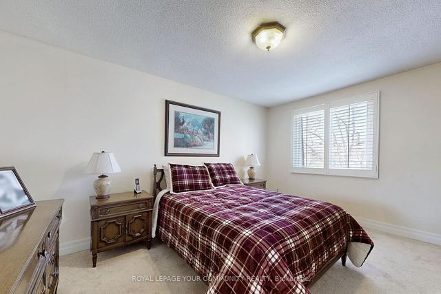 2 - 3 Cricklewood Cres, Townhouse with 3 bedrooms, 4 bathrooms and 2 parking in Markham ON | Image 10