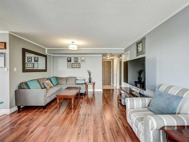 209 - 25 Agnes St, Condo with 2 bedrooms, 2 bathrooms and 1 parking in Mississauga ON | Image 5