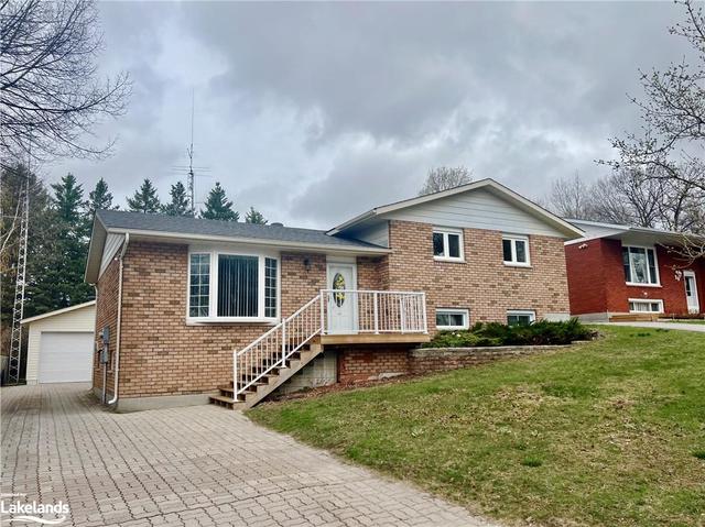 31 Spohn Drive, House detached with 3 bedrooms, 2 bathrooms and null parking in Penetanguishene ON | Image 12