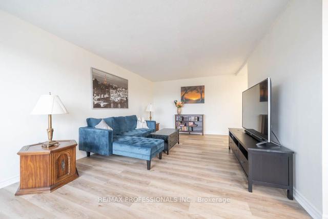 502 - 2411 New St, Condo with 2 bedrooms, 1 bathrooms and 1 parking in Burlington ON | Image 25