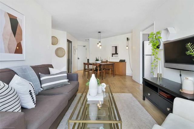 201 - 25 Maitland St, Condo with 2 bedrooms, 1 bathrooms and 1 parking in Toronto ON | Image 18