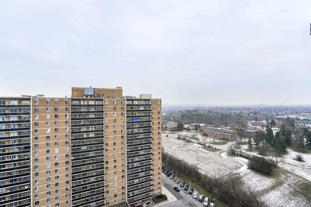1811 - 40 Panorama Crt, Condo with 3 bedrooms, 2 bathrooms and 1 parking in Toronto ON | Image 17