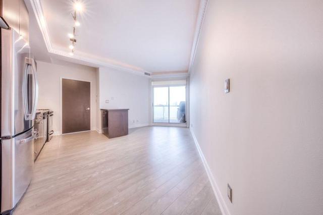 Lph29 - 1 Shaw St, Condo with 2 bedrooms, 2 bathrooms and 1 parking in Toronto ON | Image 4