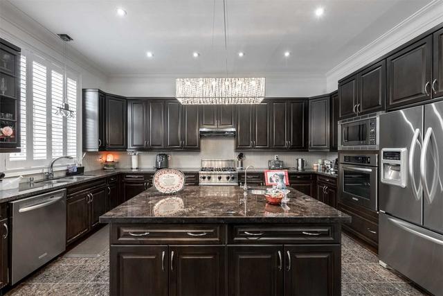 90 Grand Vellore Cres, House detached with 5 bedrooms, 5 bathrooms and 10 parking in Vaughan ON | Image 18