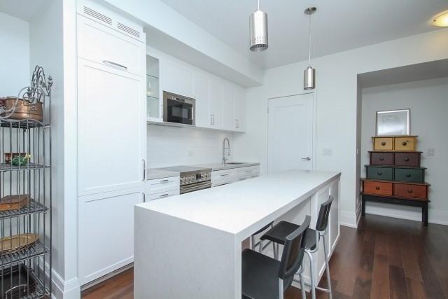 604 - 25 Malcolm Rd, Condo with 2 bedrooms, 2 bathrooms and 1 parking in Toronto ON | Image 5