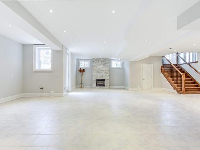 2 Geranium Crt, House detached with 5 bedrooms, 7 bathrooms and 9 parking in Toronto ON | Image 25