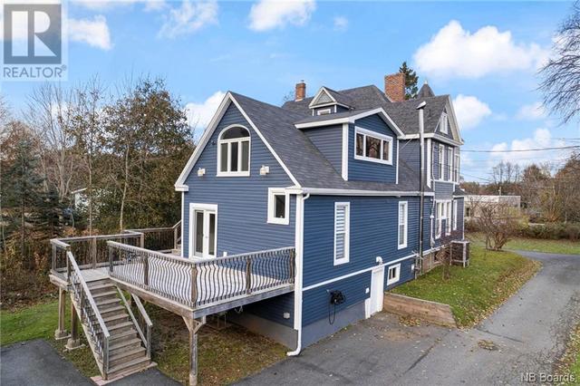 1003 Main Street, House detached with 5 bedrooms, 2 bathrooms and null parking in Sussex NB | Image 5