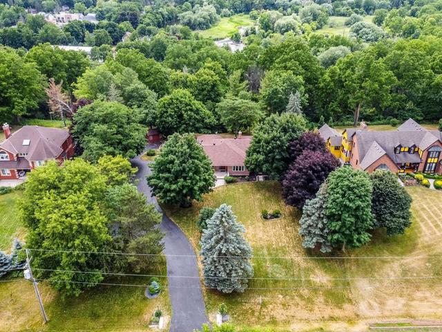 10158 Old Pine Crest Rd, House detached with 3 bedrooms, 3 bathrooms and 12 parking in Halton Hills ON | Image 1