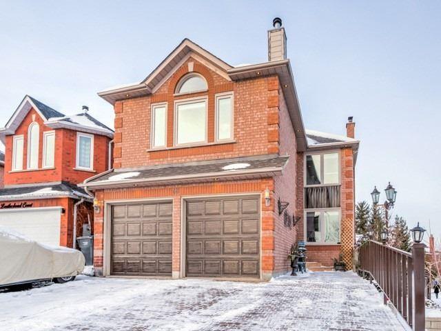48 Leatherhead Crt, House detached with 3 bedrooms, 4 bathrooms and 4 parking in Brampton ON | Image 1