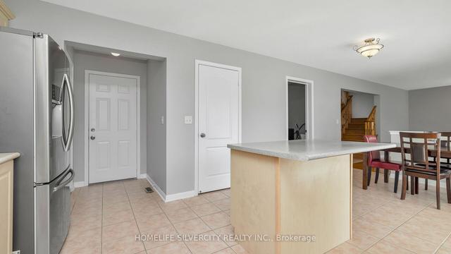 155 Whitwell Dr, House detached with 4 bedrooms, 4 bathrooms and 6 parking in Brampton ON | Image 9