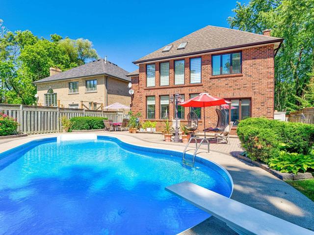 34 Maplewood Rd, House detached with 4 bedrooms, 4 bathrooms and 6 parking in Mississauga ON | Image 36