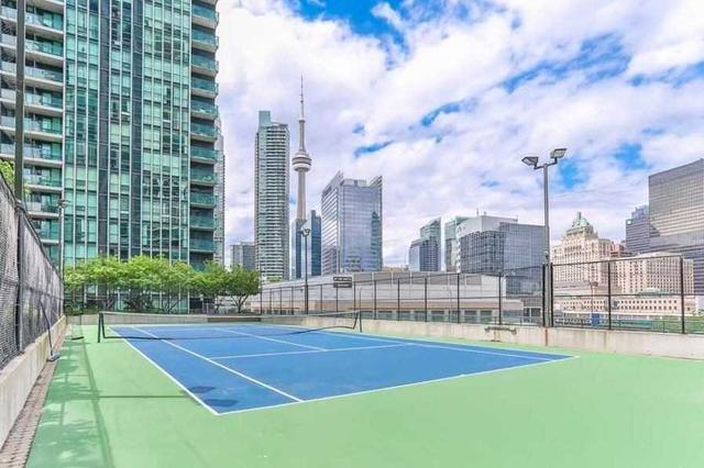 308 - 18 Harbour St, Condo with 1 bedrooms, 1 bathrooms and 0 parking in Toronto ON | Image 2