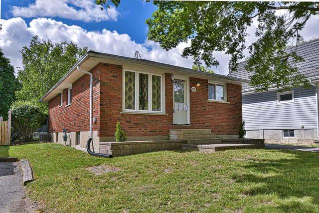 67 Elgin St, House detached with 3 bedrooms, 2 bathrooms and 3 parking in Kawartha Lakes ON | Image 1