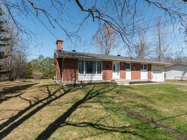 80 Eric Hutcheson Road, House detached with 3 bedrooms, 1 bathrooms and 3 parking in Rideau Lakes ON | Image 3
