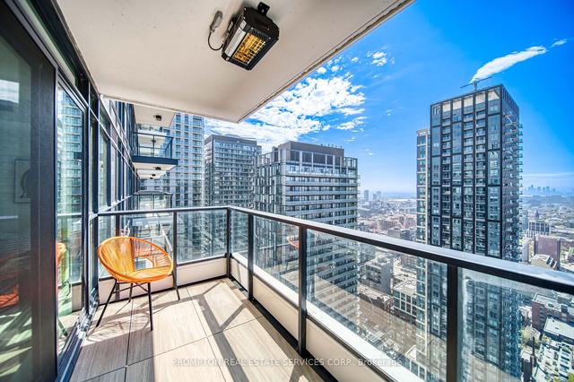 4710 - 38 Widmer St, Condo with 2 bedrooms, 1 bathrooms and 0 parking in Toronto ON | Image 10