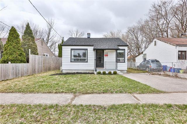 298 Brock Street, House detached with 2 bedrooms, 1 bathrooms and null parking in Brantford ON | Image 1