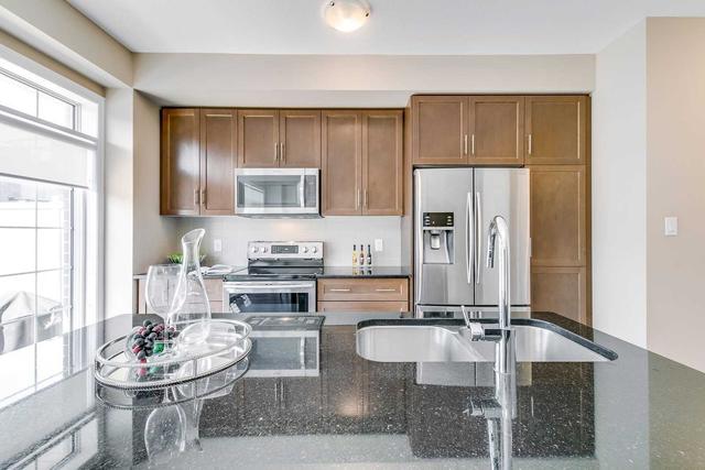 unit 11 - 3026 Postridge Dr, House attached with 4 bedrooms, 4 bathrooms and 4 parking in Oakville ON | Image 8
