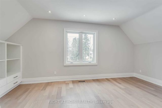 611 Hillsdale Ave E, House detached with 3 bedrooms, 3 bathrooms and 2 parking in Toronto ON | Image 9