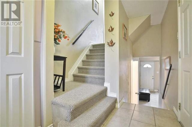 37 - 23 Watsons Lane, Townhouse with 3 bedrooms, 2 bathrooms and 2 parking in Hamilton ON | Image 5
