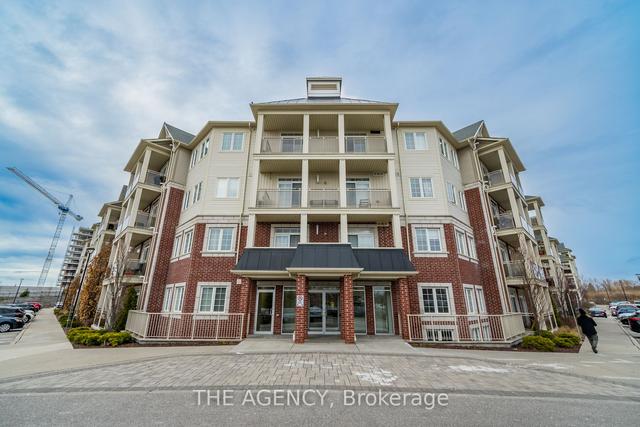 104 - 84 Aspen Springs Dr, Condo with 2 bedrooms, 2 bathrooms and 1 parking in Clarington ON | Image 1