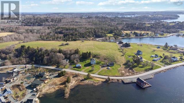 688 Mason Beach Road, House detached with 8 bedrooms, 1 bathrooms and null parking in Lunenburg MD NS | Image 24