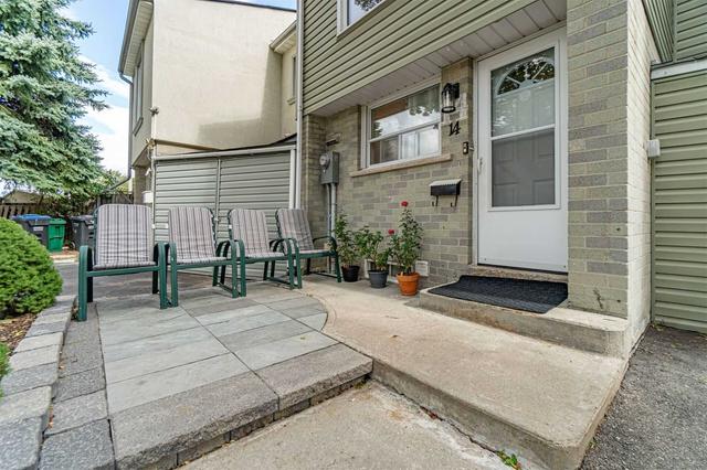 14 Juliette Sq, House attached with 3 bedrooms, 2 bathrooms and 3 parking in Brampton ON | Image 12