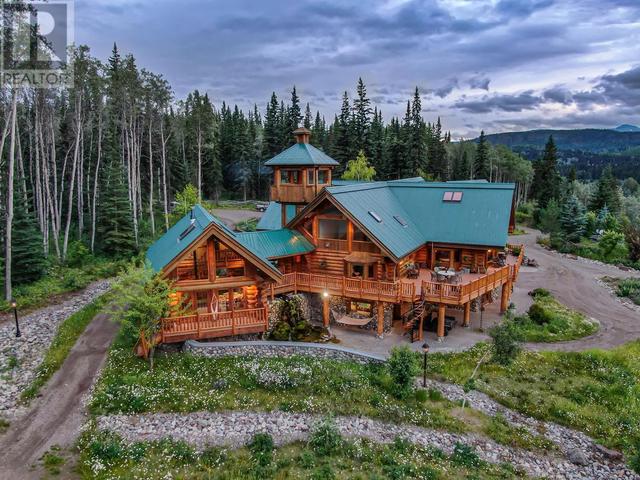 24573 Walcott Road, House detached with 7 bedrooms, 8 bathrooms and null parking in Bulkley Nechako A BC | Image 1