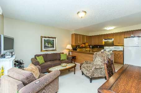 06 - 39 Coulter St, Condo with 3 bedrooms, 2 bathrooms and 1 parking in Barrie ON | Image 3