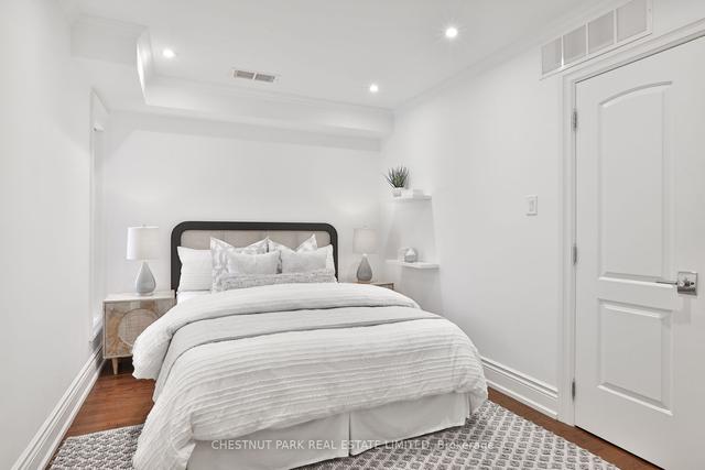 215 Major St, House detached with 4 bedrooms, 5 bathrooms and 2 parking in Toronto ON | Image 15