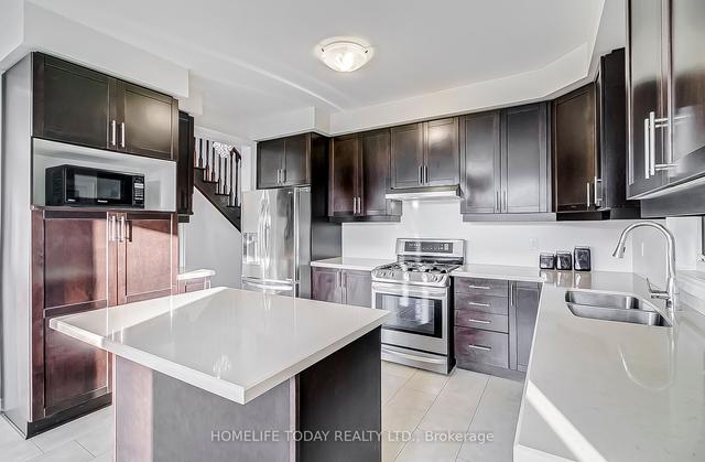 31 Gusul Ave, House detached with 4 bedrooms, 3 bathrooms and 4 parking in Clarington ON | Image 25