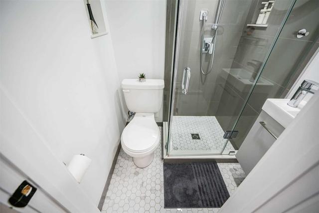 115a Harrison St, House semidetached with 3 bedrooms, 3 bathrooms and 1 parking in Toronto ON | Image 22