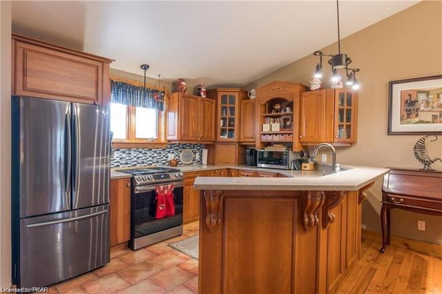2115 County Road 620, House detached with 3 bedrooms, 2 bathrooms and 27 parking in North Kawartha ON | Image 12