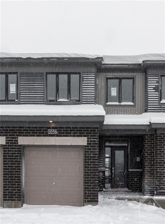 1048 Ballyhale Heights, Townhouse with 3 bedrooms, 3 bathrooms and 2 parking in Ottawa ON | Image 10