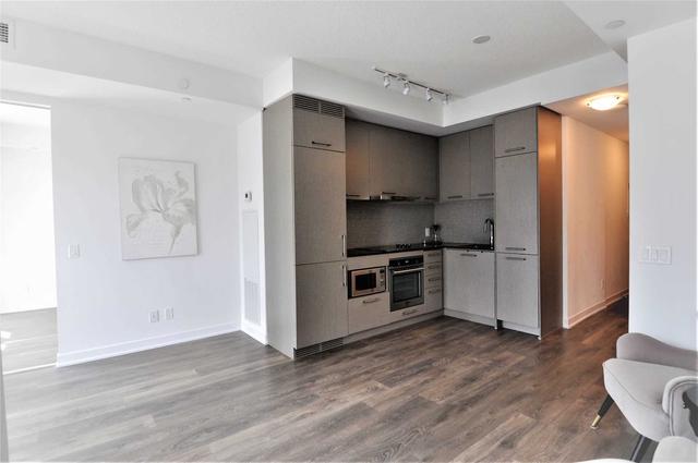 2212 - 87 Peter St, Condo with 1 bedrooms, 1 bathrooms and 0 parking in Toronto ON | Image 16