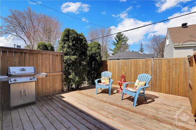367 Levis Avenue, Townhouse with 3 bedrooms, 2 bathrooms and 2 parking in Ottawa ON | Image 20
