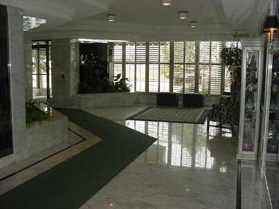 1987 - 1 Greystone Walk Dr, Condo with 2 bedrooms, 2 bathrooms and 1 parking in Toronto ON | Image 2