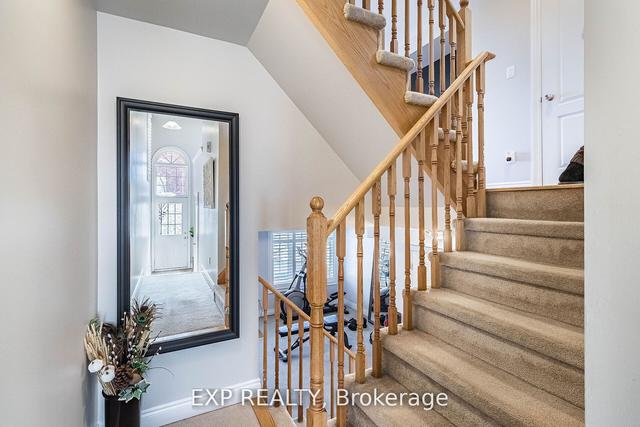 7102 Triumph Lane, Townhouse with 3 bedrooms, 3 bathrooms and 2 parking in Mississauga ON | Image 24