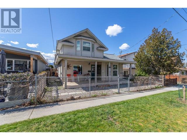 597 Burns Street, House detached with 3 bedrooms, 2 bathrooms and 3 parking in Penticton BC | Image 34