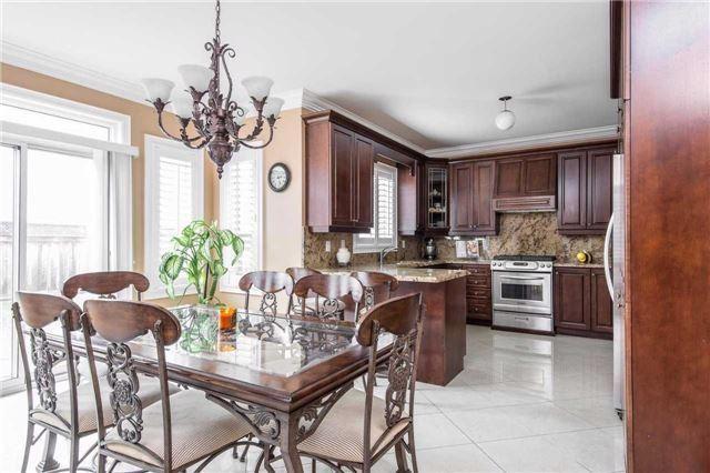 80 Cupola Cres, House detached with 4 bedrooms, 4 bathrooms and 4 parking in Vaughan ON | Image 11