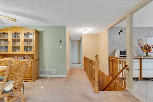 5 Nugent Crt, House detached with 3 bedrooms, 2 bathrooms and 5 parking in Barrie ON | Image 8