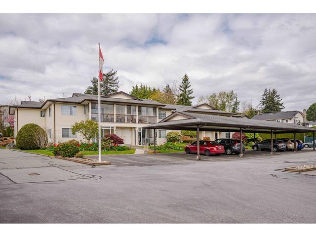 32 - 6467 197 Street, House attached with 3 bedrooms, 2 bathrooms and 2 parking in Langley BC | Image 1