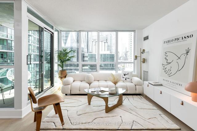 1210 - 12 Yonge St, Condo with 2 bedrooms, 2 bathrooms and 1 parking in Toronto ON | Image 19