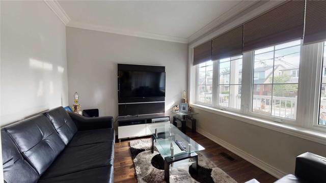 151 Cedric Ave, House detached with 2 bedrooms, 2 bathrooms and 6 parking in Toronto ON | Image 20