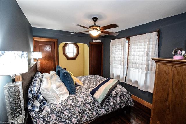 30 Stuart Avenue, House detached with 4 bedrooms, 2 bathrooms and 3 parking in St. Catharines ON | Image 27