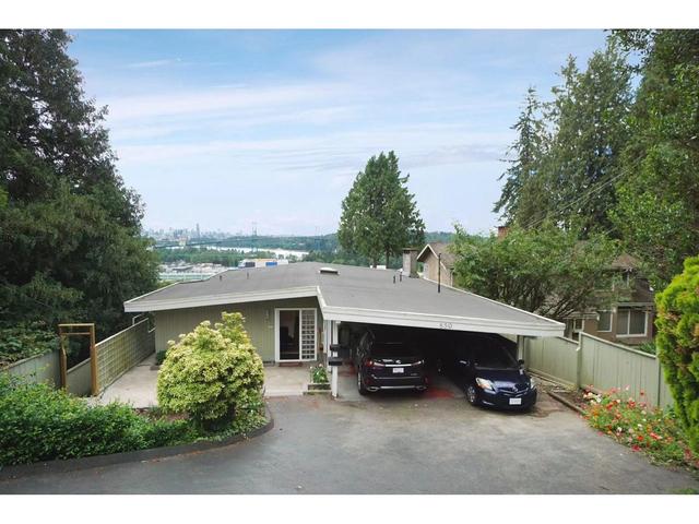 850 Esquimalt Avenue, House detached with 5 bedrooms, 4 bathrooms and null parking in West Vancouver BC | Card Image